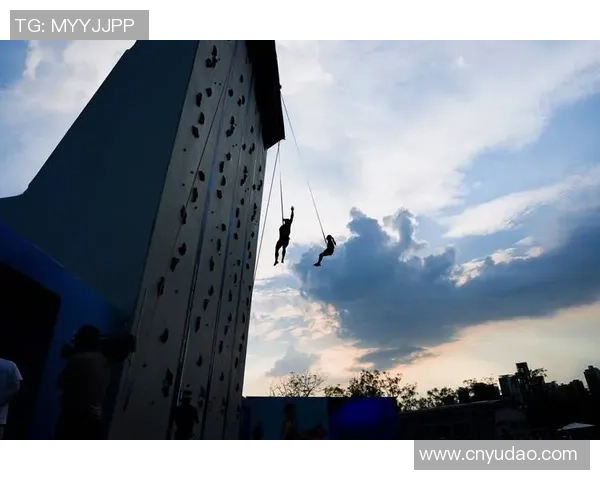 深圳攀岩队与成都攀岩队赛后复盘分析灵活性表现与战术对比